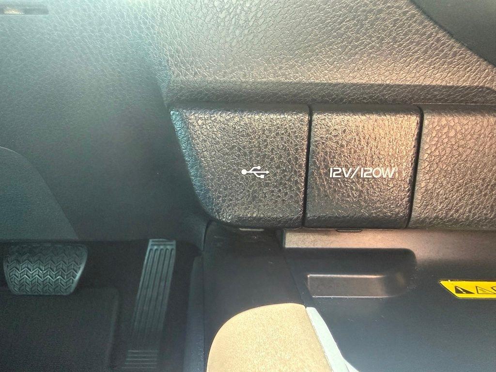 Toyota Camry  2022
