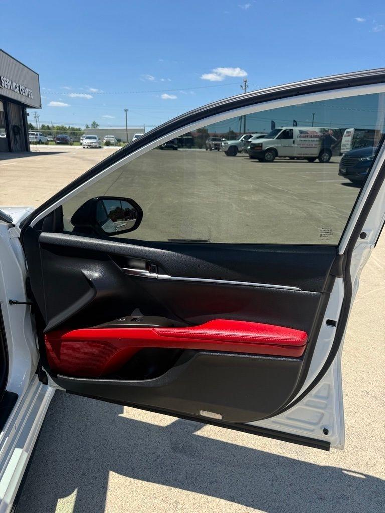 Toyota Camry  2022