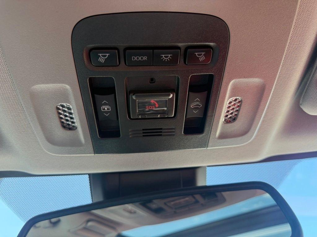 Toyota Camry  2022