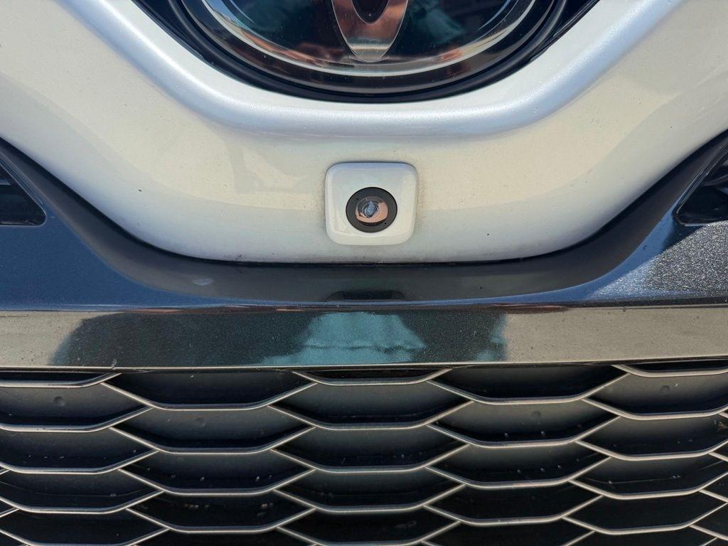 Toyota Camry  2022