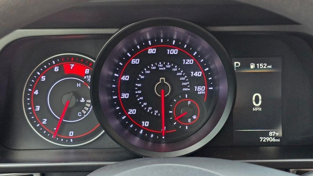 Hyundai Elantra  2023