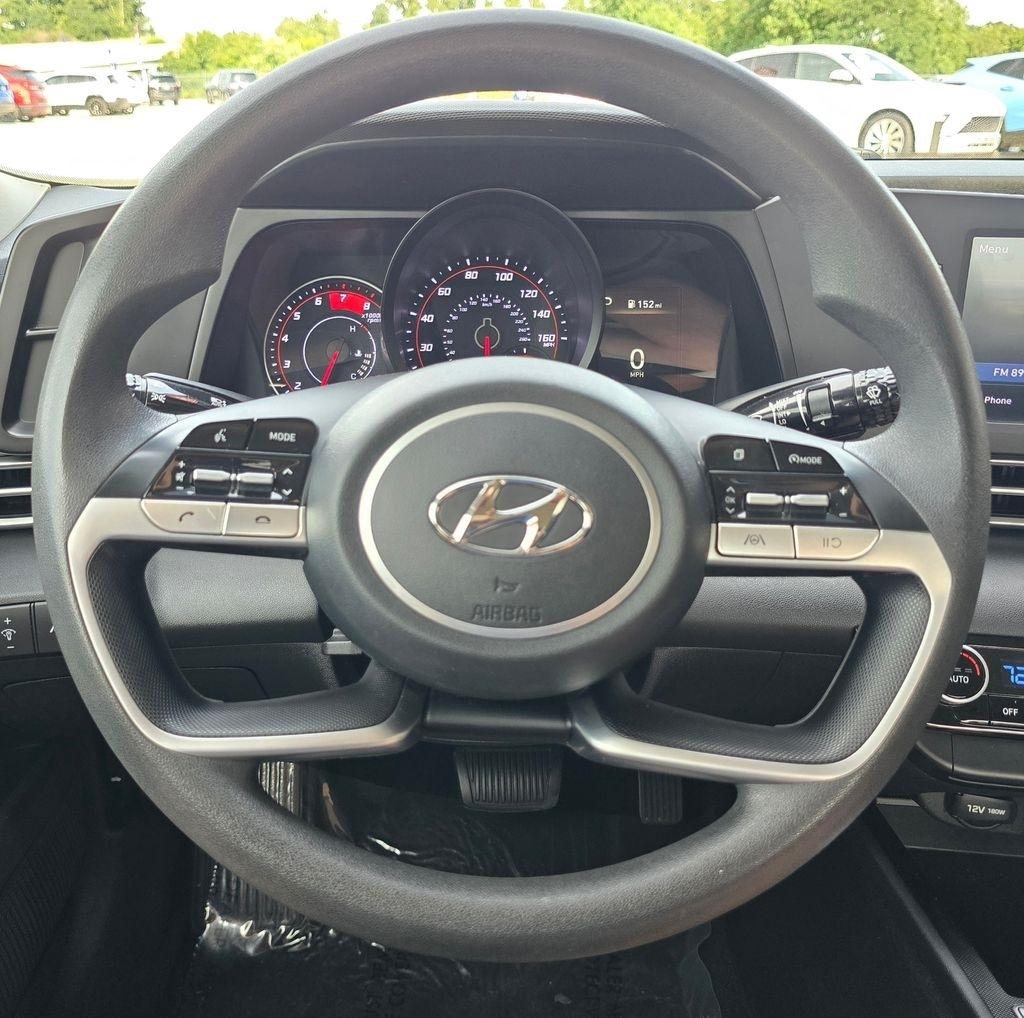 Hyundai Elantra  2023