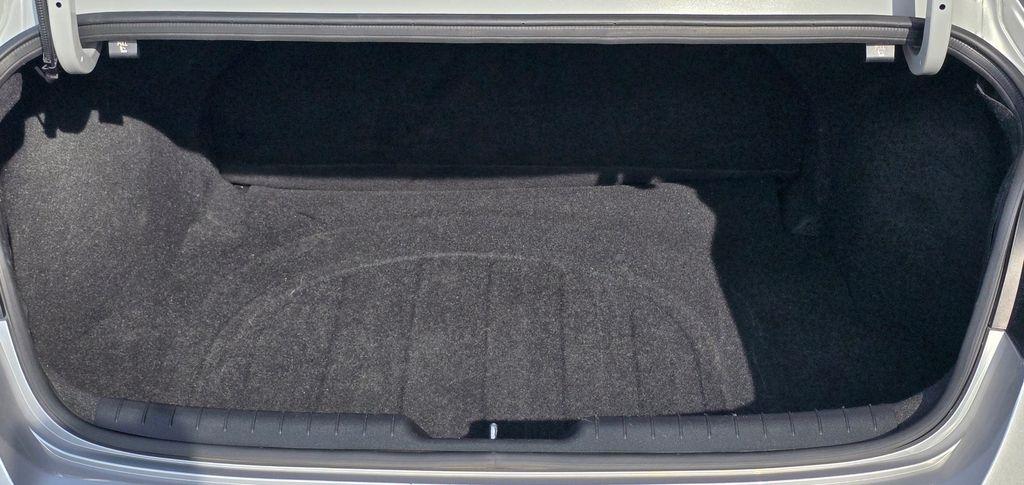 Hyundai Elantra  2023