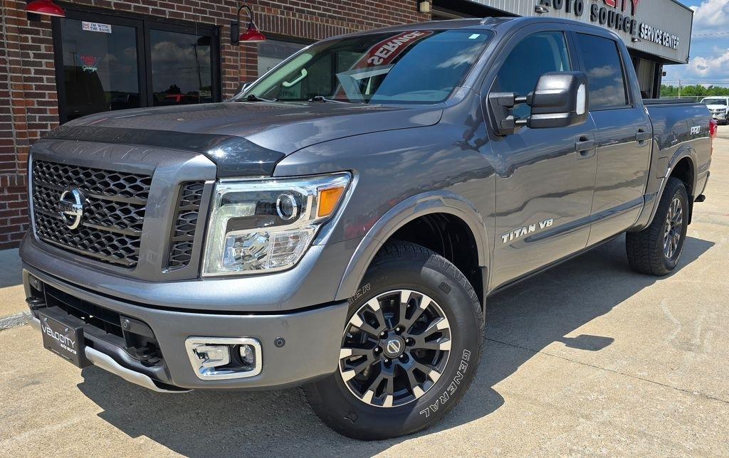 Nissan Titan  2019