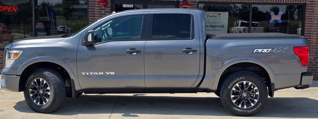 Nissan Titan  2019