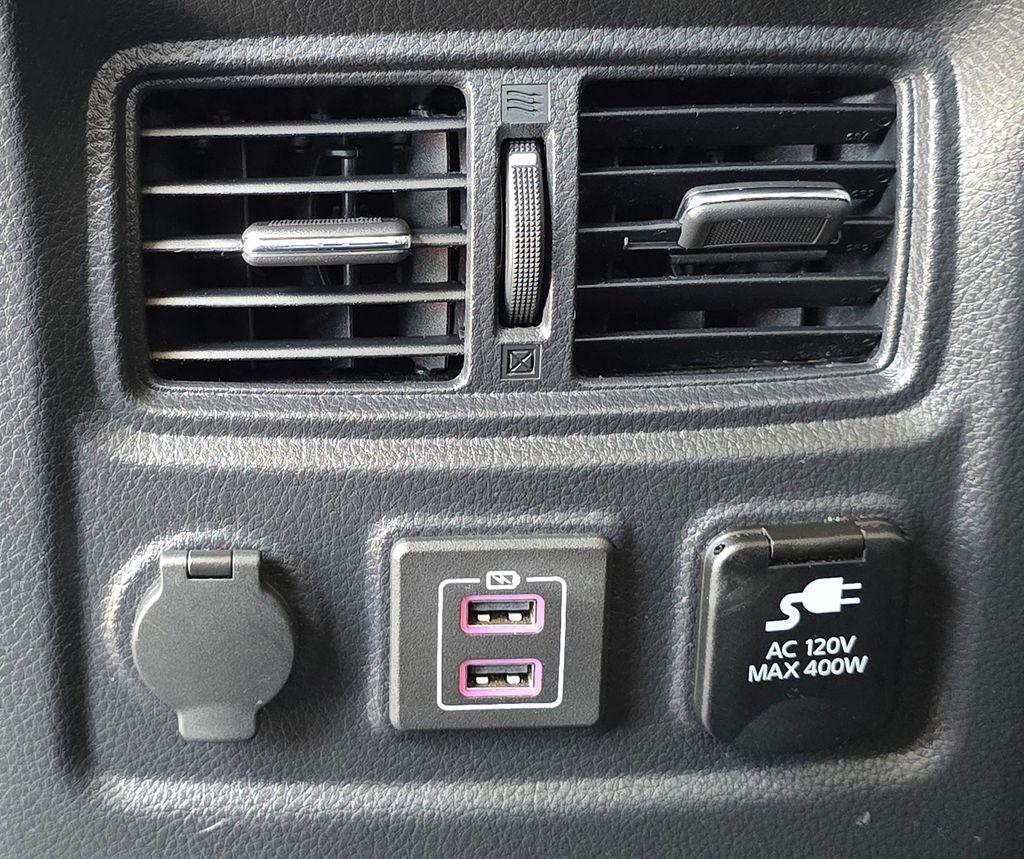 Nissan Titan  2019