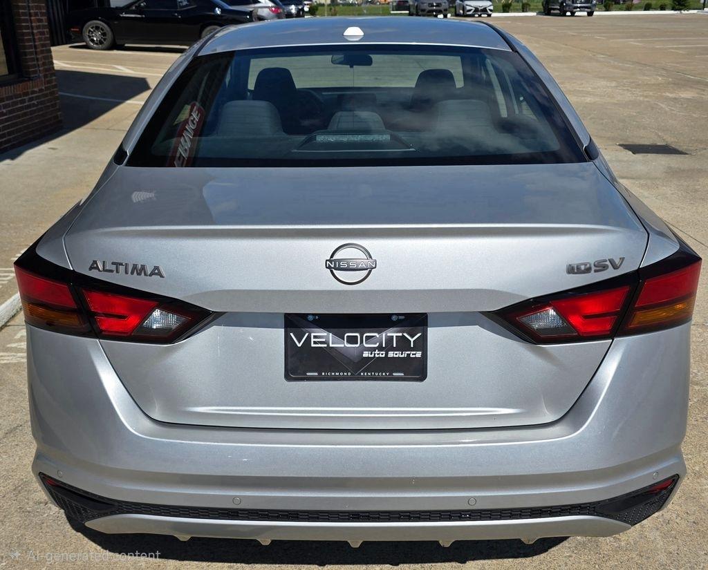 Nissan Altima  2023