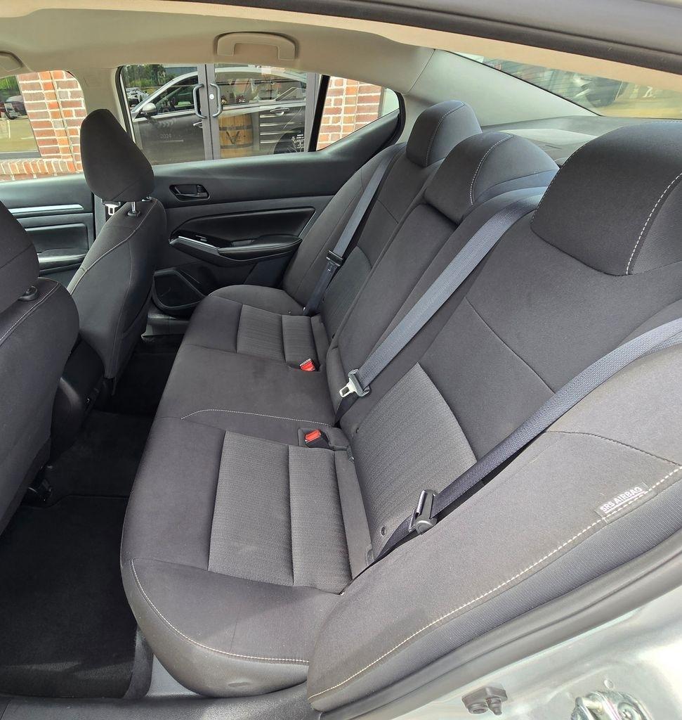 Nissan Altima  2023
