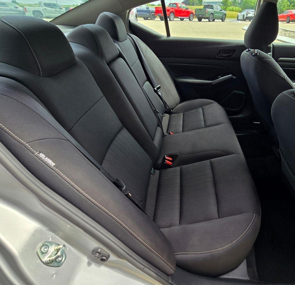 Nissan Altima  2023