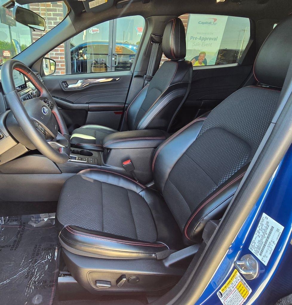 Ford Escape  2023