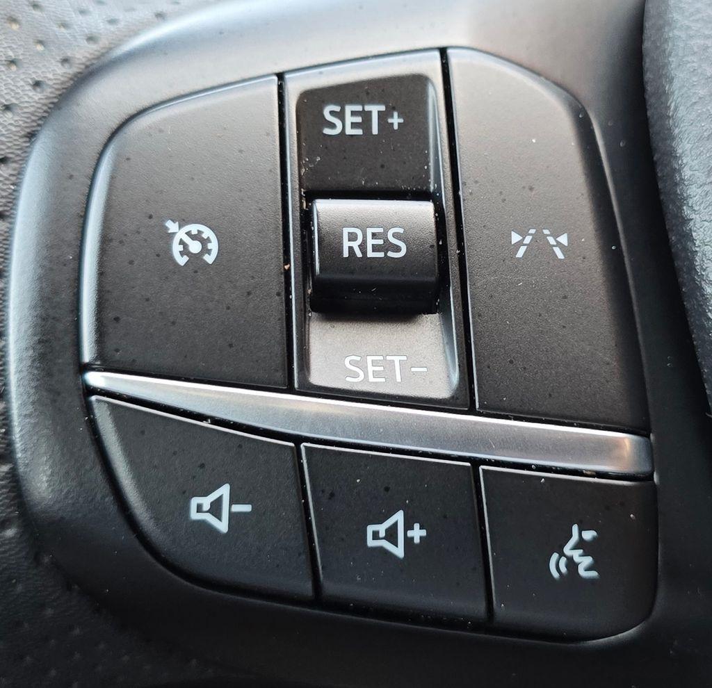 Ford Escape  2023