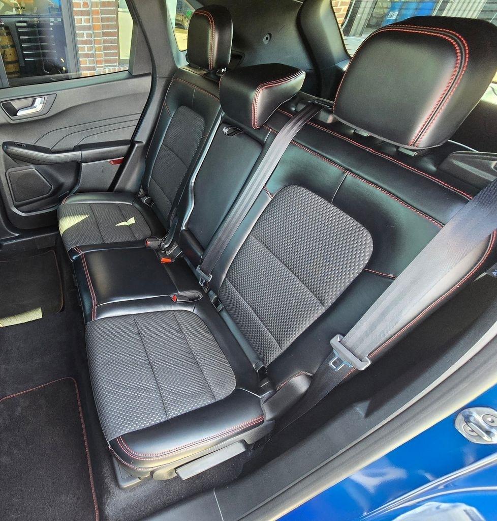 Ford Escape  2023
