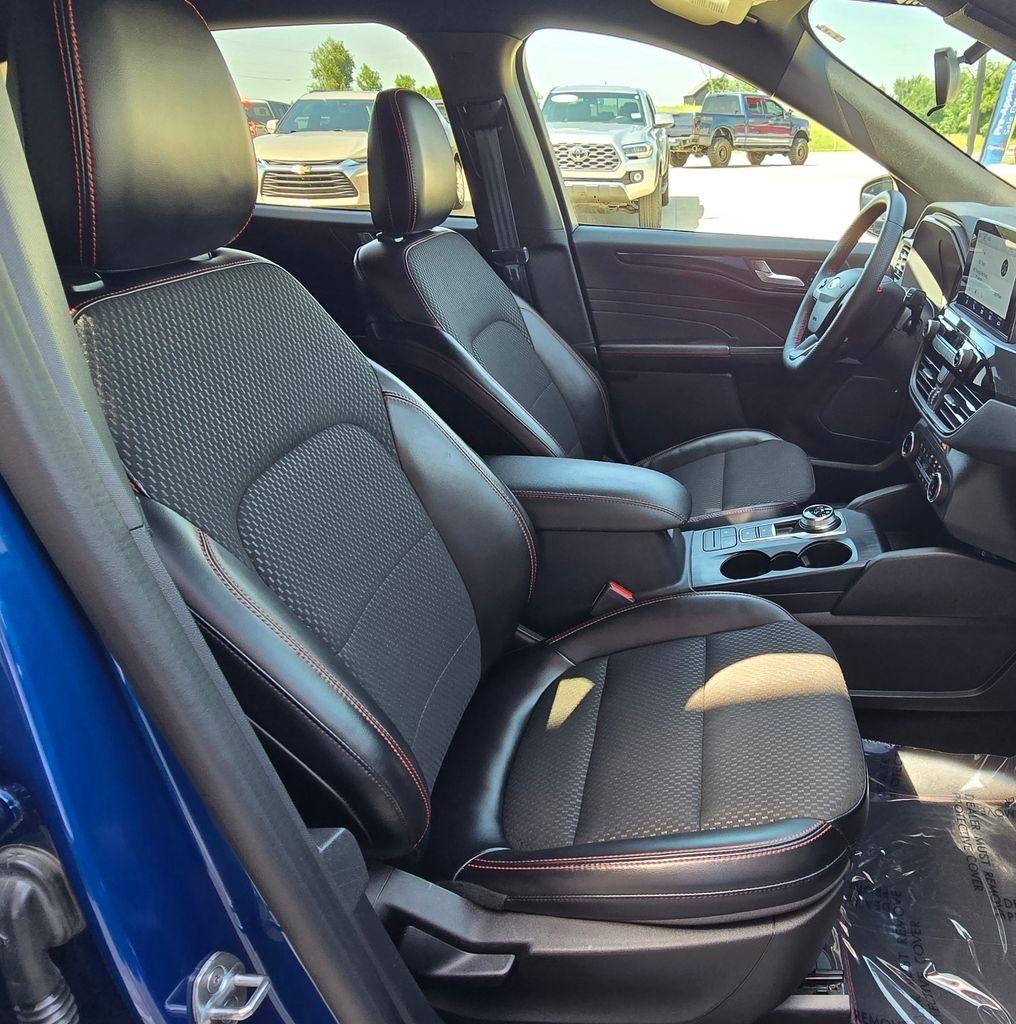 Ford Escape  2023