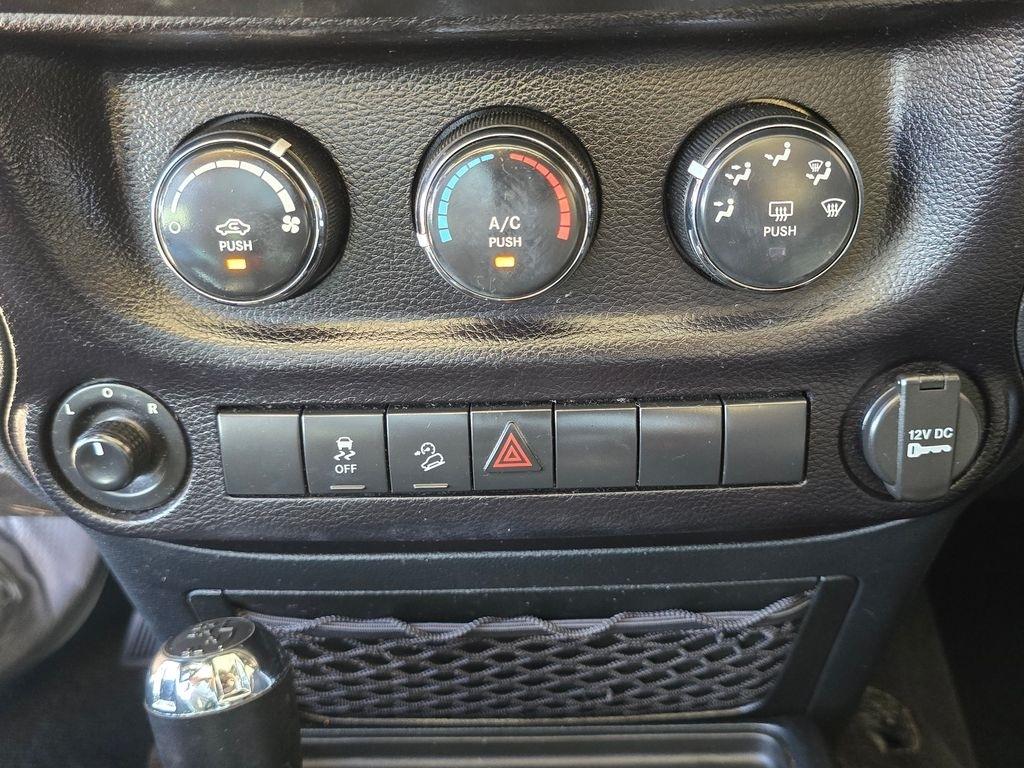 Jeep Wrangler  2016