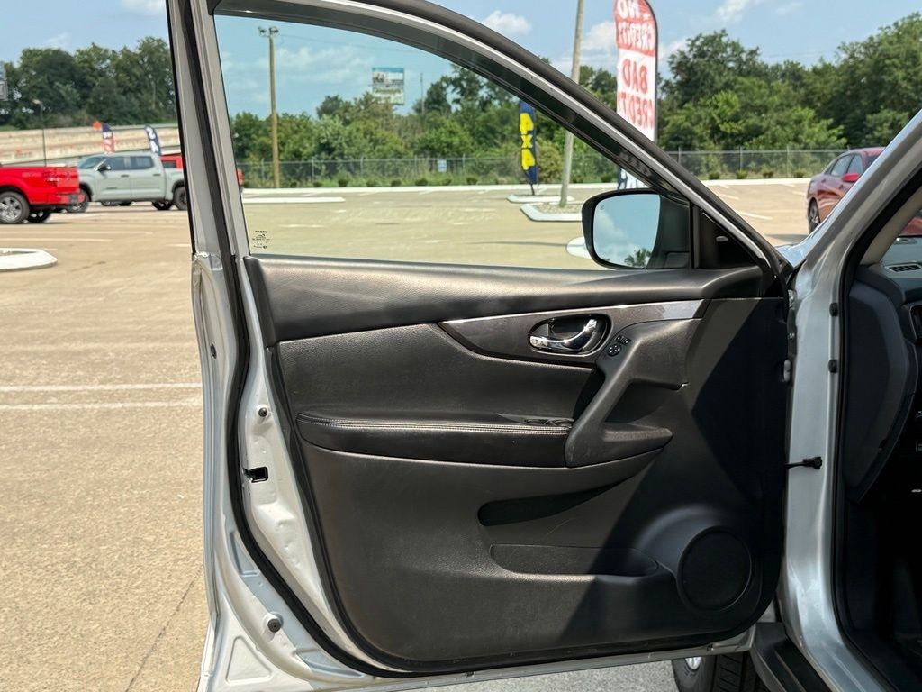 Nissan Rogue  2019