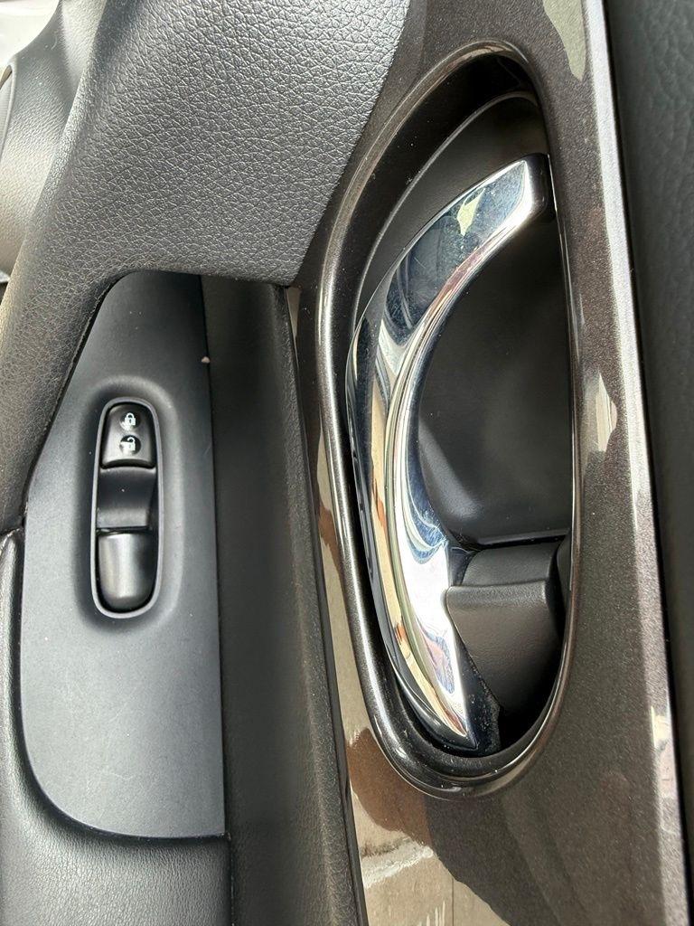 Nissan Rogue  2019
