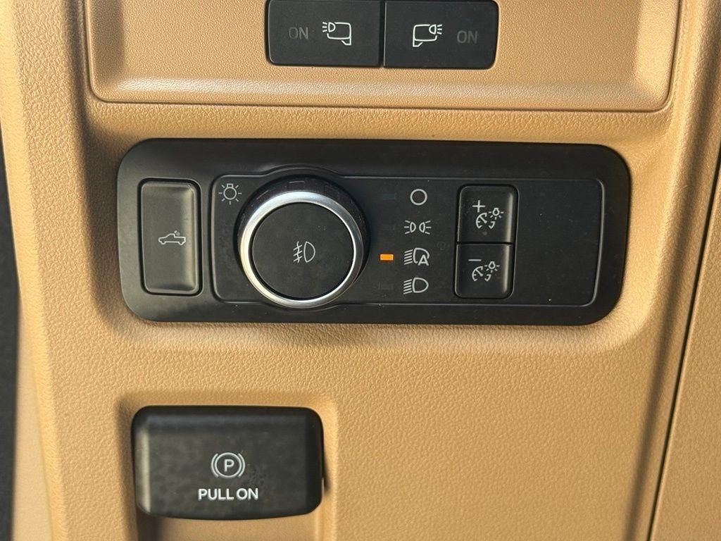 Ford F-150  2021