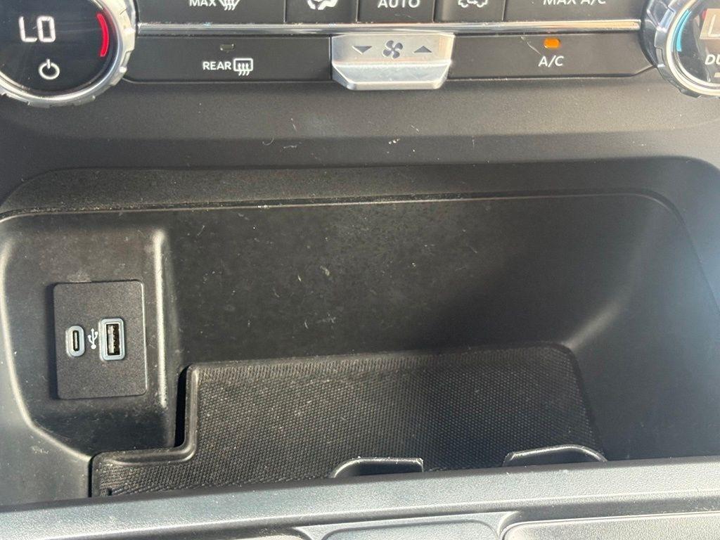 Ford F-150  2021