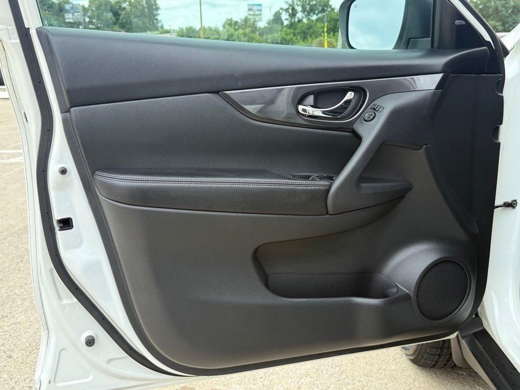 Nissan Rogue  2017