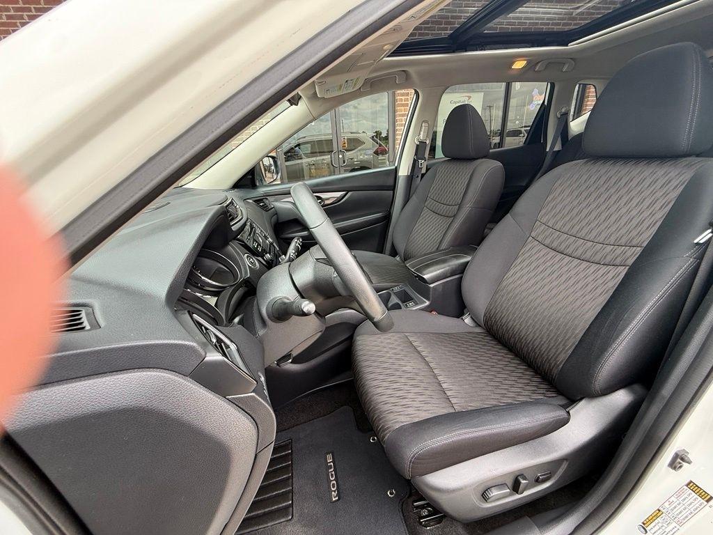 Nissan Rogue  2017