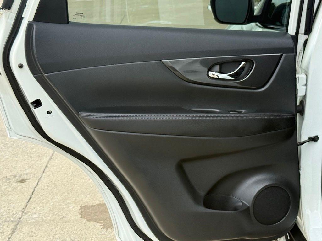 Nissan Rogue  2017