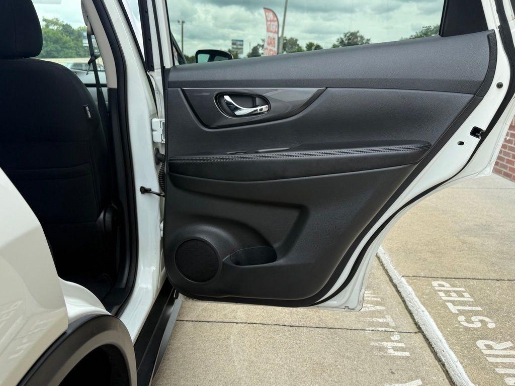 Nissan Rogue  2017