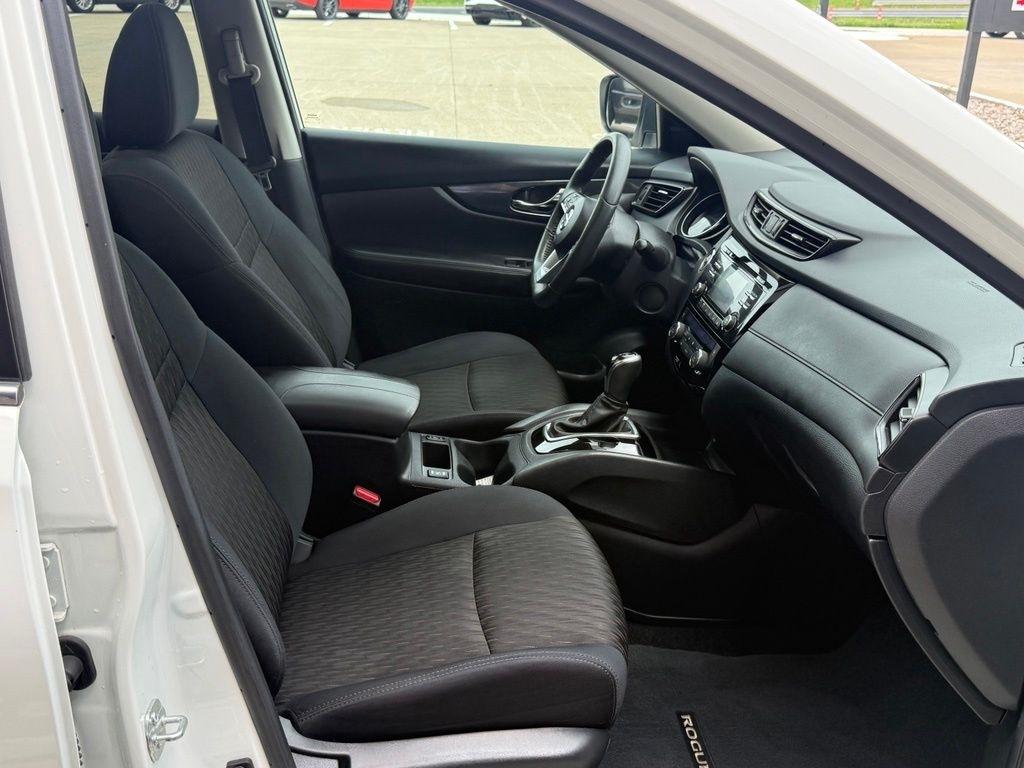 Nissan Rogue  2017