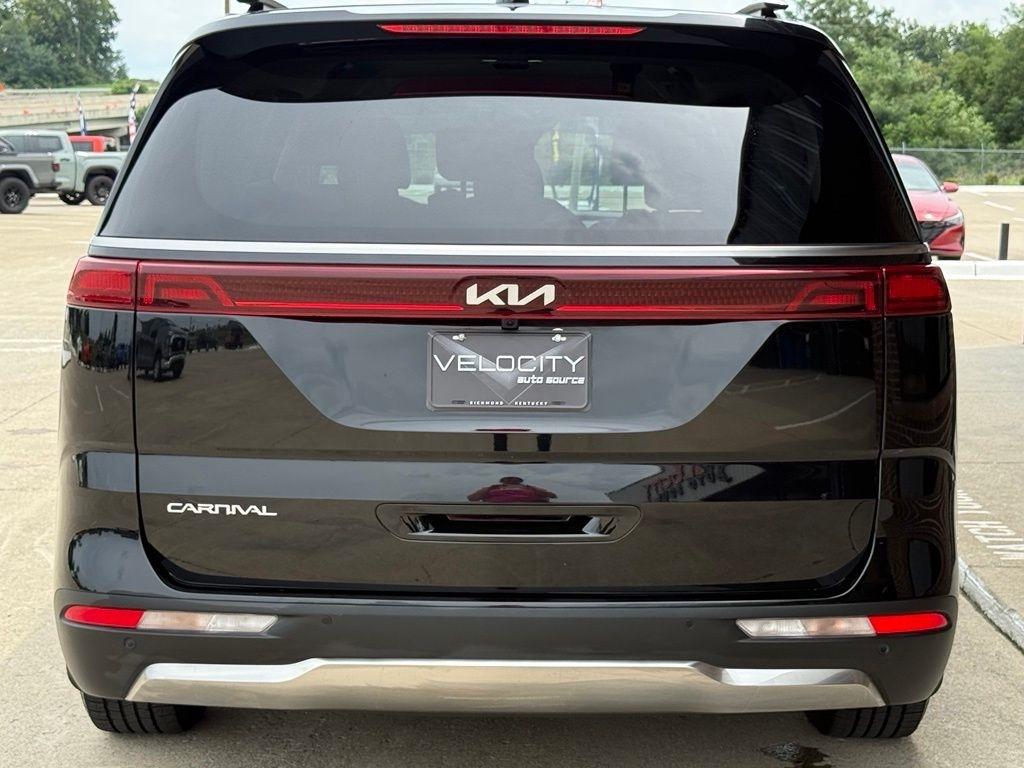 Kia Carnival  2024