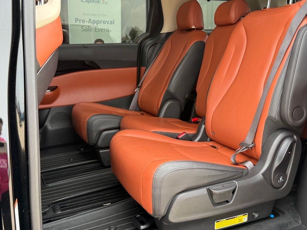 Kia Carnival  2024