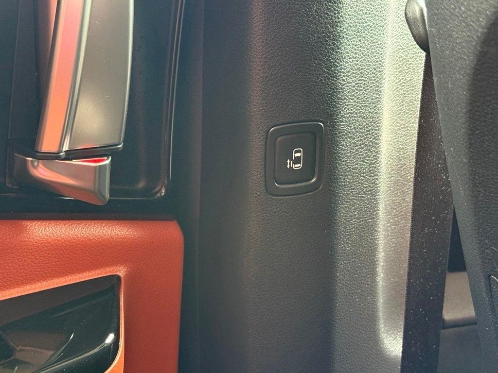 Kia Carnival  2024