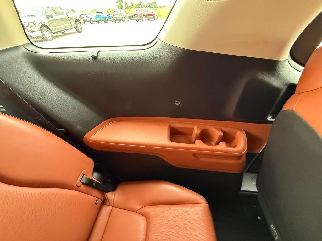 Kia Carnival  2024