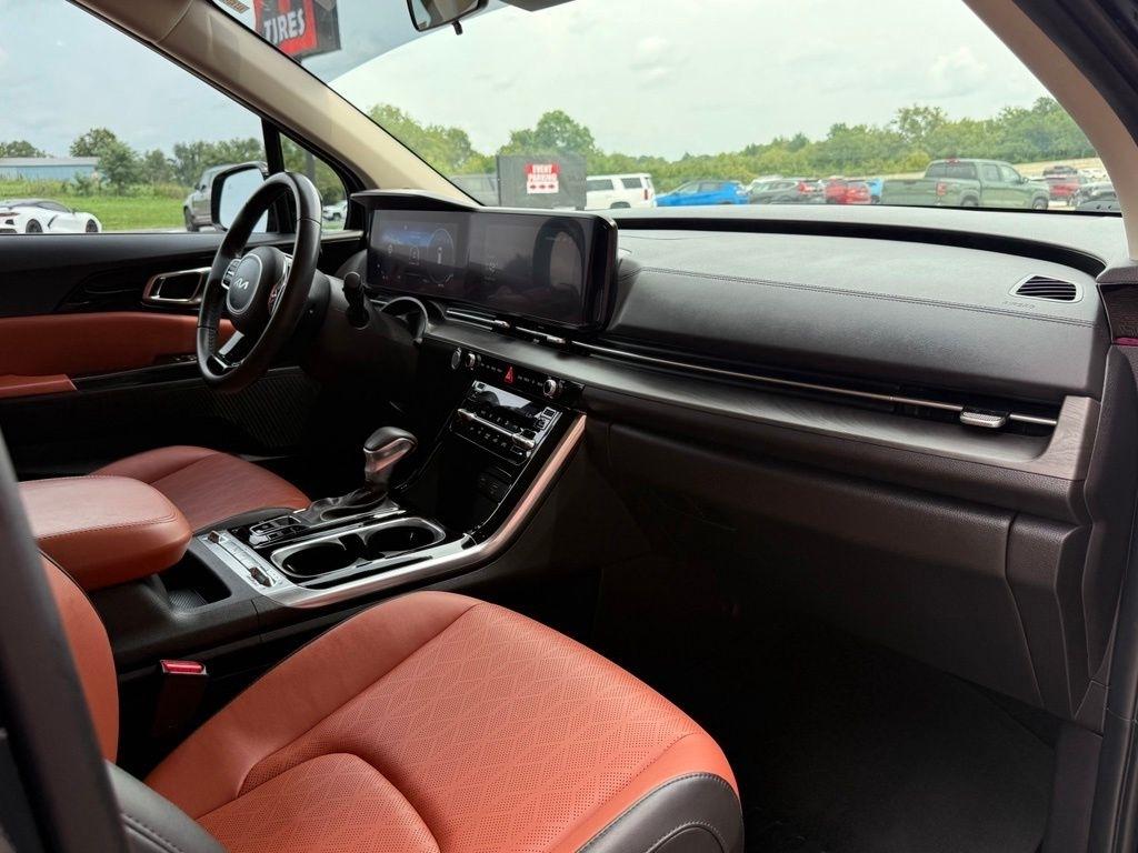Kia Carnival  2024
