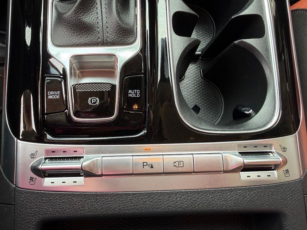 Kia Carnival  2024