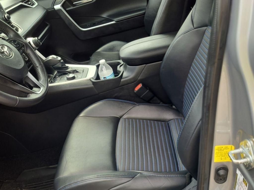 Toyota RAV4 Hybrid  2022