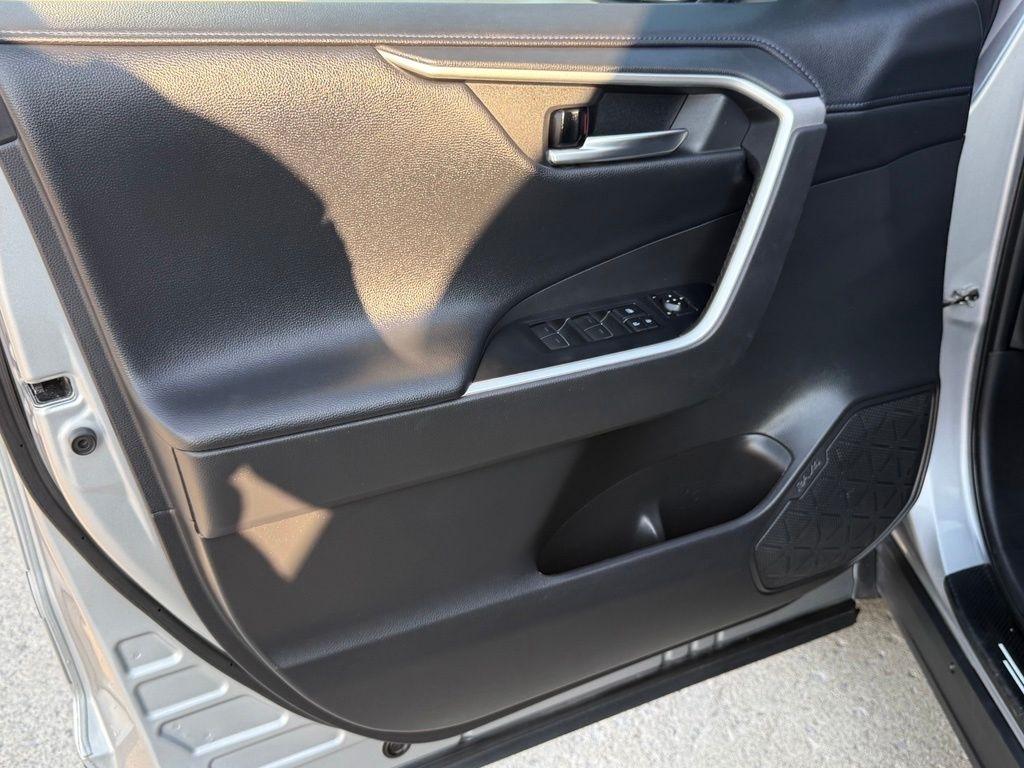 Toyota RAV4 Hybrid  2022