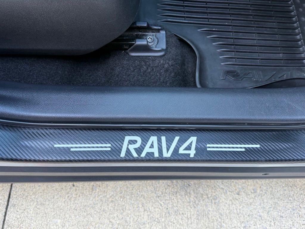 Toyota RAV4 Hybrid  2022