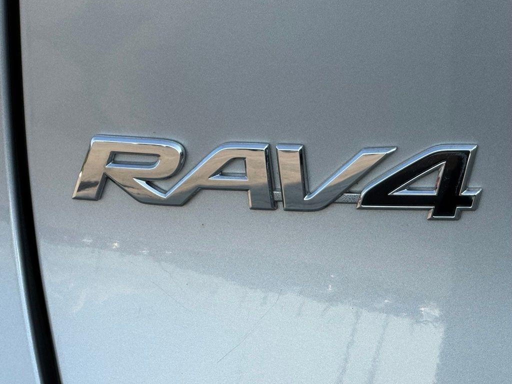 Toyota RAV4 Hybrid  2022