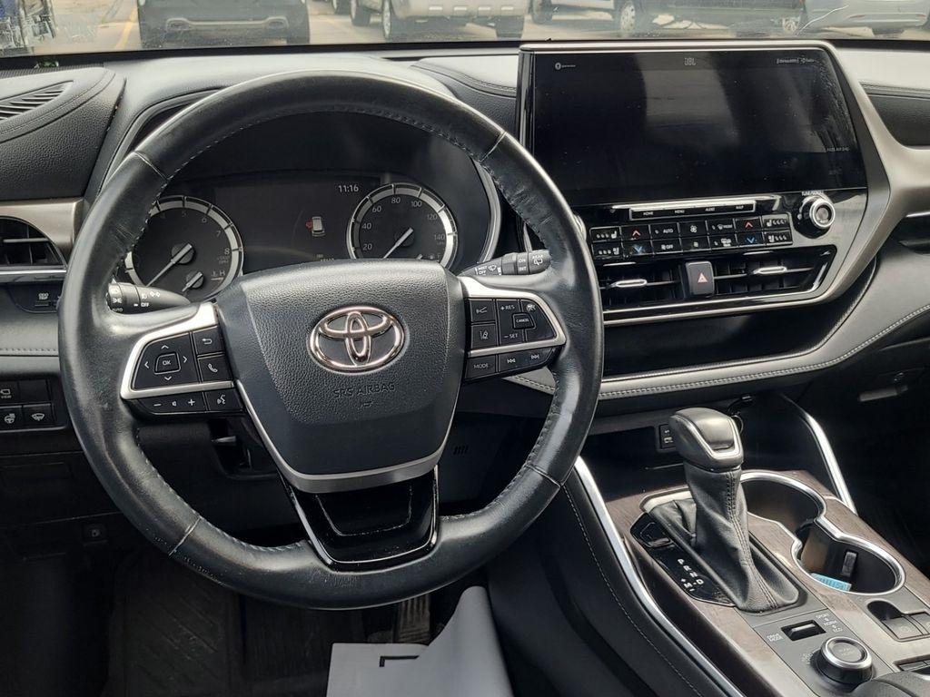 Toyota Highlander  2022
