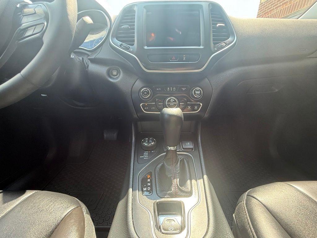 Jeep Cherokee  2022
