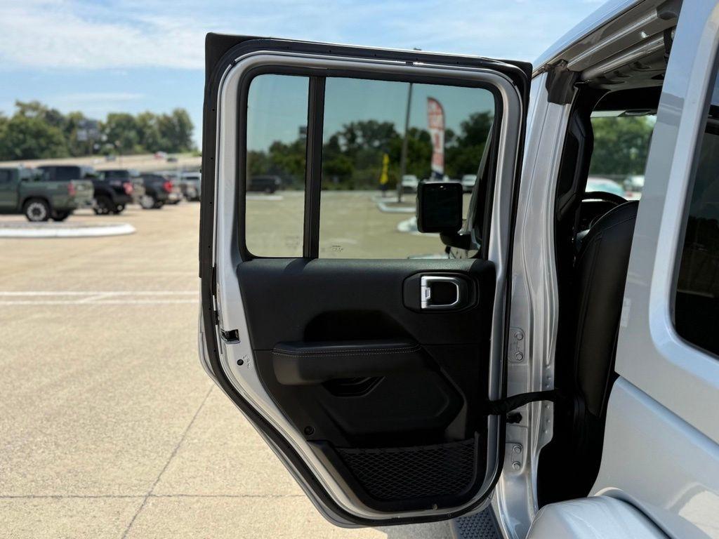 Jeep Wrangler  2022