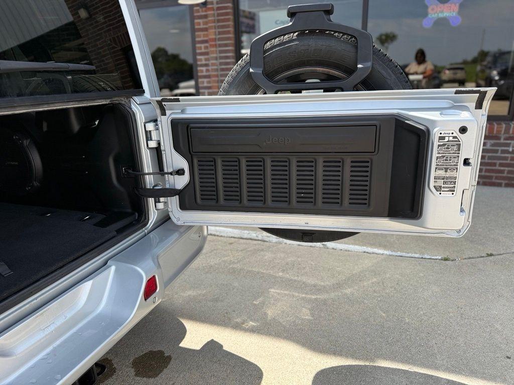 Jeep Wrangler  2022
