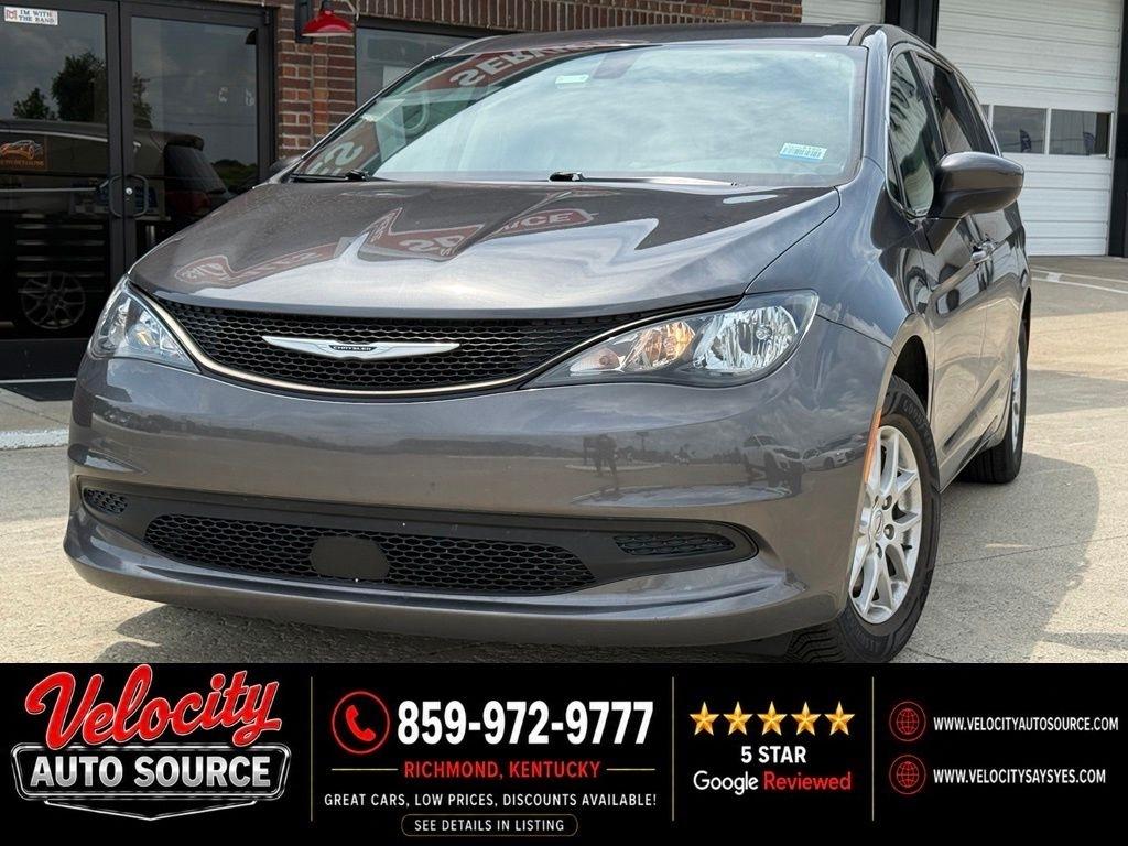 2022 Chrysler Voyager LX