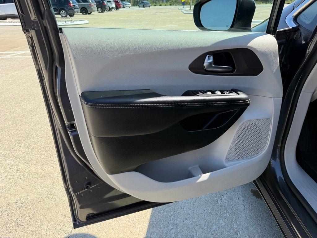 Chrysler Voyager  2022