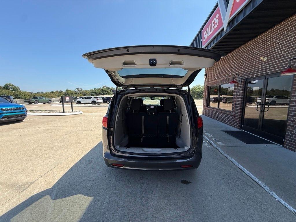 Chrysler Voyager  2022