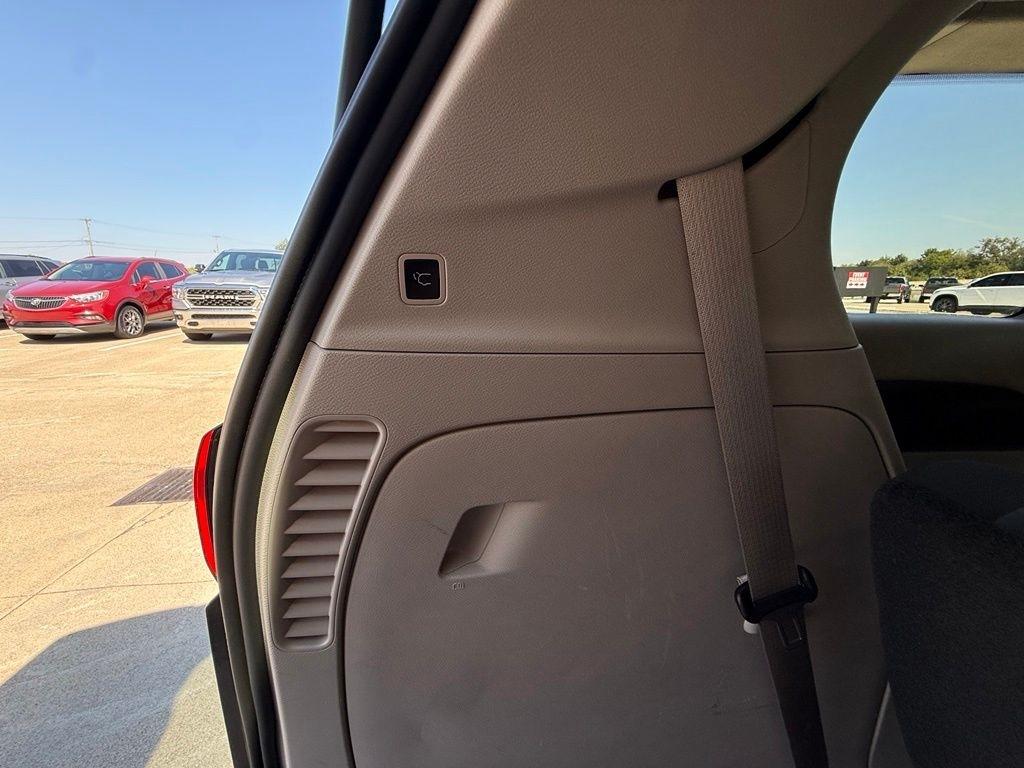 Chrysler Voyager  2022
