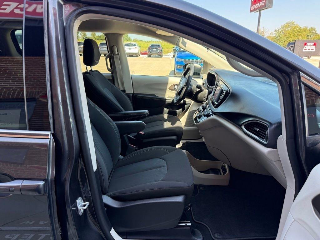 Chrysler Voyager  2022