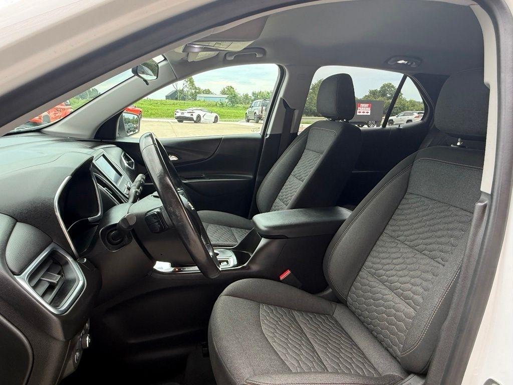 Chevrolet Equinox  2021