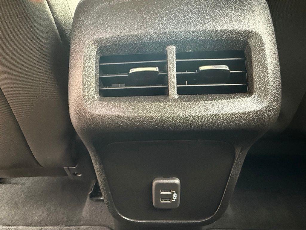 Chevrolet Equinox  2021