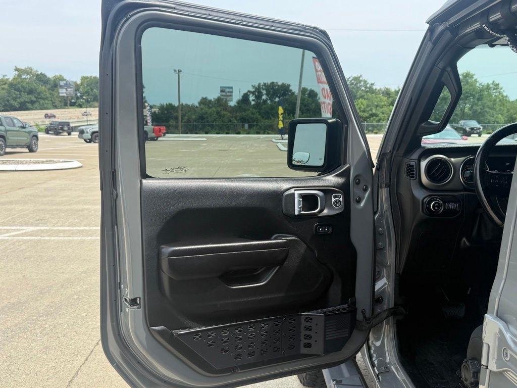 Jeep Gladiator  2021