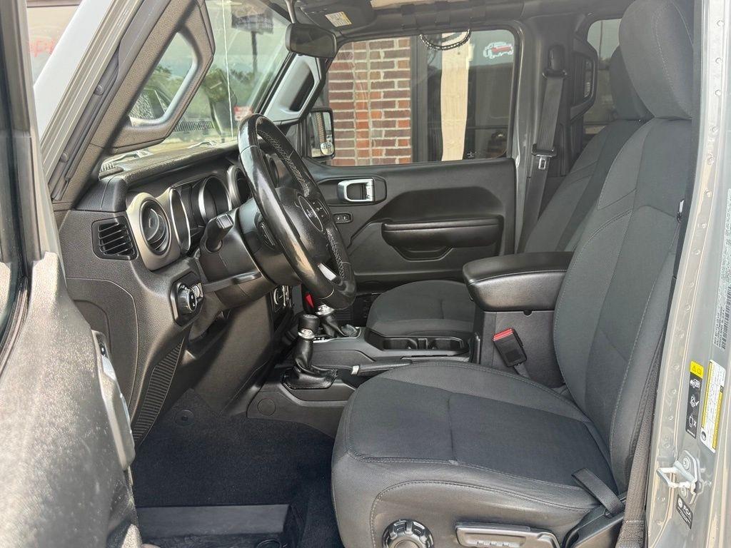 Jeep Gladiator  2021